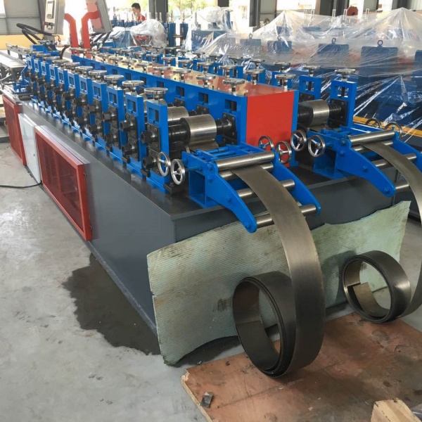 Customized Angle Stud and Track/Drywall/C Channel/Main Channel/Wall Angle Roll Forming Machine