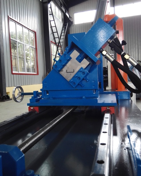 Double Out Metal Stud C Purlin Furring Channel Gypsum Stud Forming Machine