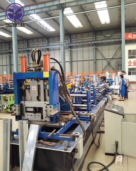 Steel Frame CZ Purlin Roll Forming Machine