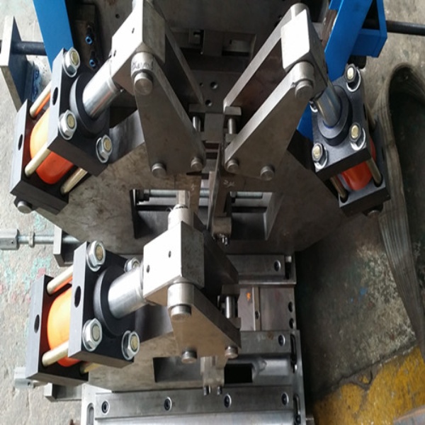 Steel metal purlin roll forming machine